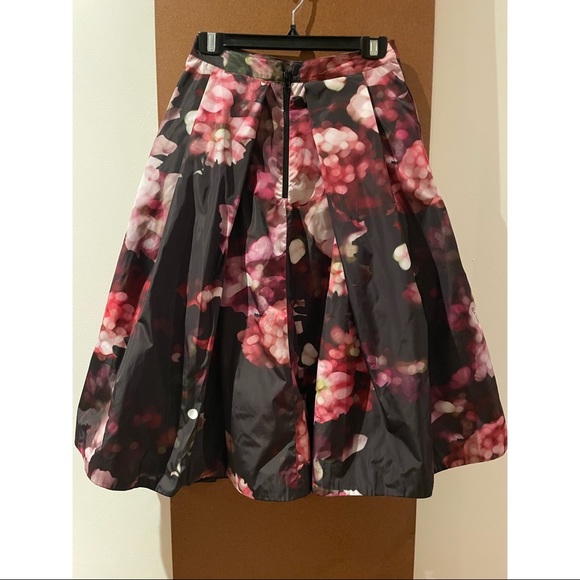 PINK TARTAN whimsical floral skirt - Picture 2 of 4